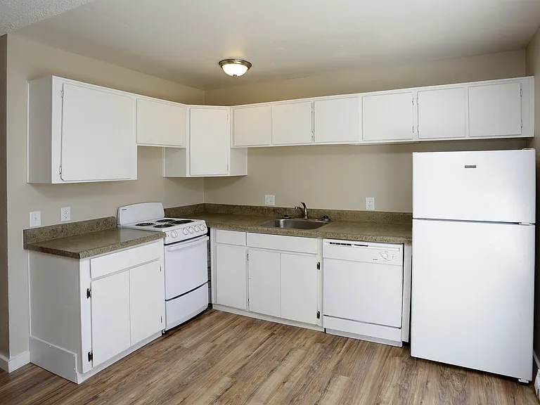 4440 E Pikes Peak Ave #323 — Photo 1