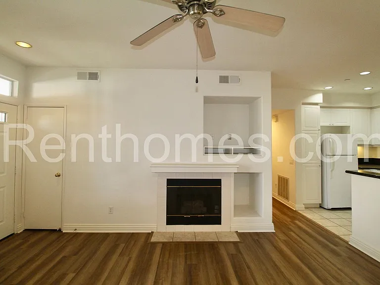 10722-134 Sabre Hill Dr — Photo 4