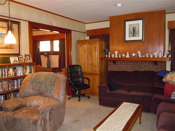 2nd image of 210 Virginia Ave