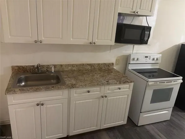 923 Sunrise Blvd, Lehigh Acres, FL 33936
