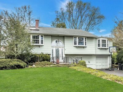 29 Dillon Drive, Dix Hills, NY, 11746