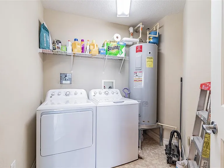 449 S 12th St #1406 — Photo 17