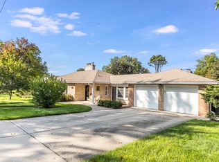 460 S Sleight St, Naperville, IL 60540