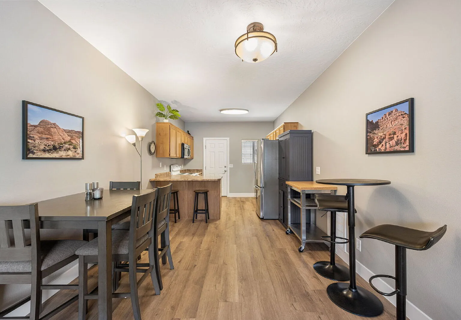 2 bed, 1.0 bath, 1139 sqft, $1,995 — Photo 4