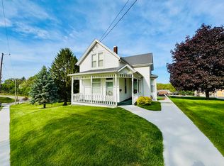 2780 Broadway St, Dubuque, IA 52001