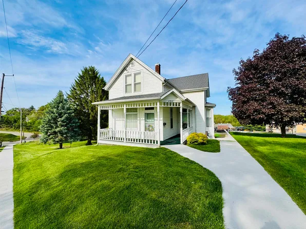 2780 Broadway St, Dubuque, IA 52001