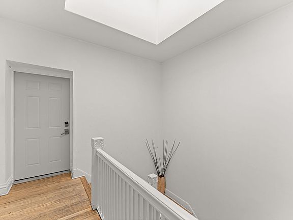 3rd image of 6722 S Ridgeland Ave #3S