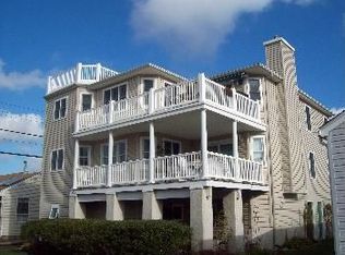 211 28th St, Ocean City, NJ 08226