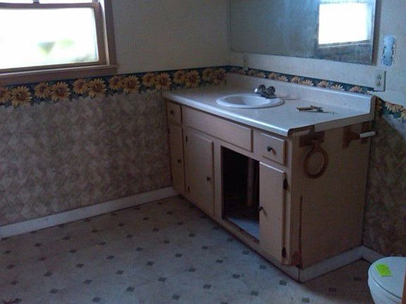 5th image of 470 N McDonel St