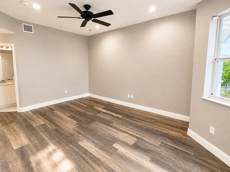 3509 Shoma Dr — Photo 6