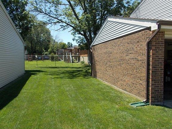 4th image of 6131 Spicewood Ave