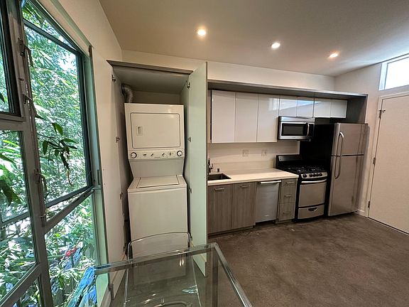2nd image of 12114 Idaho Ave Unit 0
