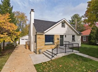 515 W Harrison Ave, Wheaton, IL 60187