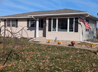 2544 Island Park Rd, La Crosse, WI 54603