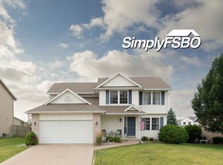 603 E 15th Avenue Ct, Coal Valley, IL 61240