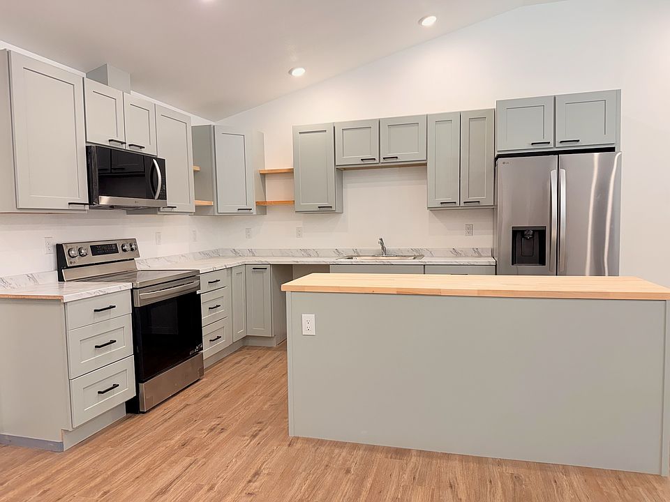 Kitchen Unit 1