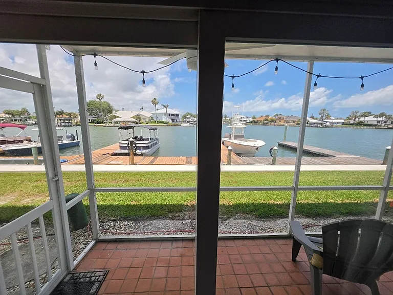 325 Causeway #A102 — Photo 19