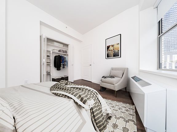 5th image of 116 John St APT 2804