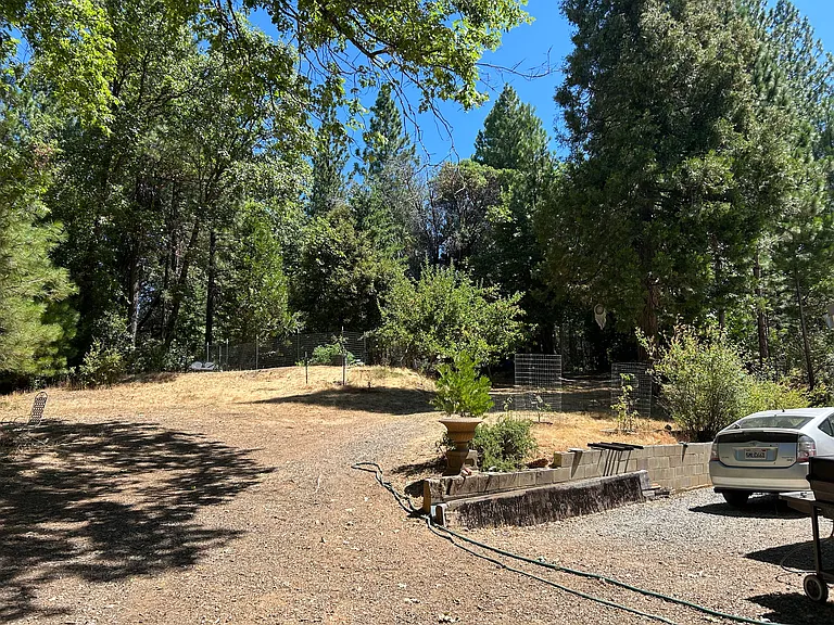 17347 Sunrise Rd — Photo 32