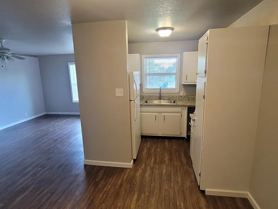 1571 Texas Ave #24