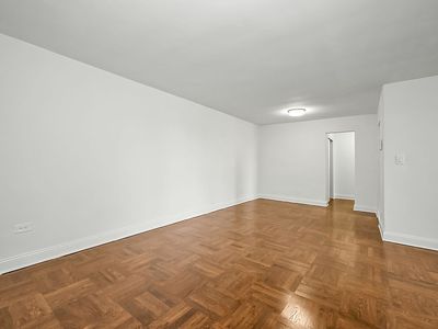 1040 Neilson St APT 1C, Far Rockaway, NY, 11691