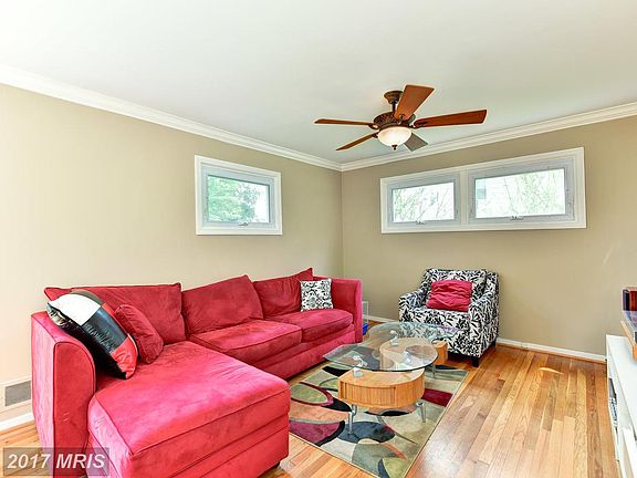 4th image of 2058 N Vernon St