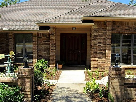2nd image of 1204 Whispering Ln