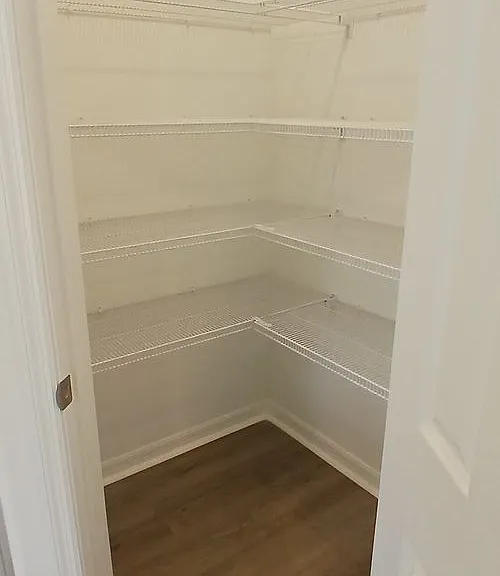 2335 White Tail St — Photo 5