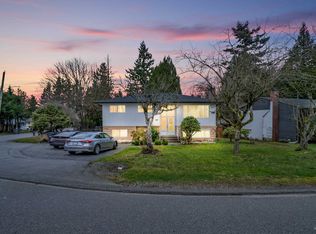 12521 Grove Cres, Surrey, BC V3V 2L6