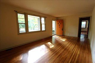 3rd image of 13 Dalewood Dr