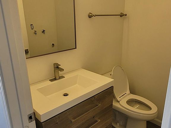 4th image of 1605 Jordan Dr APT 55