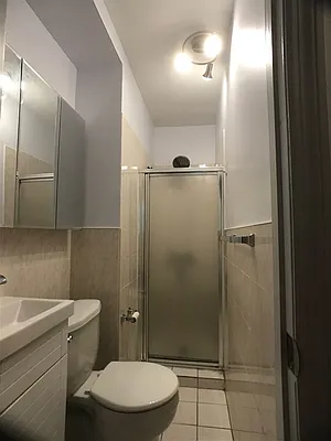 Rented by Nooklyn NYC LLC | media 7