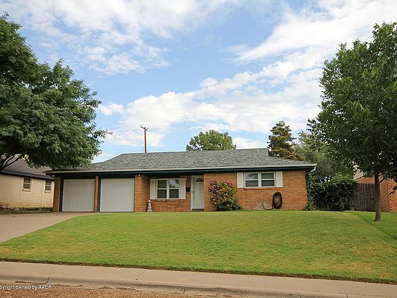 2nd image of 1421 Hillcrest Dr