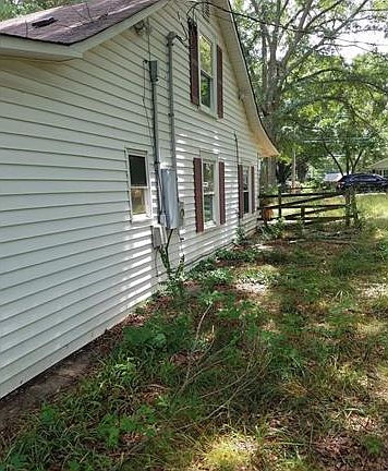 3rd image of 624 Wagner Cir