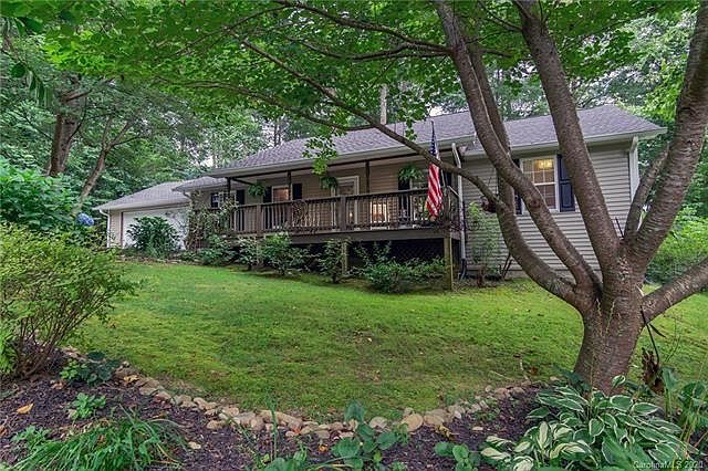 1st image of 102 Lone Eagle Ln