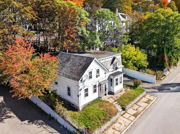 120 Academy St, Fitchburg, MA 01420