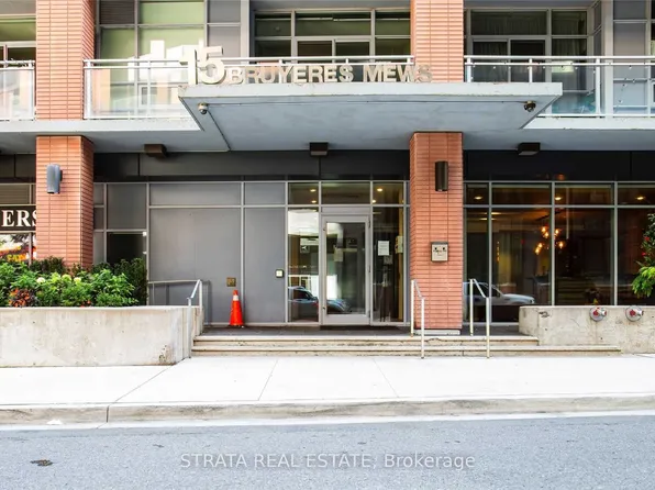 15 Bruyeres Mews, Toronto, ON