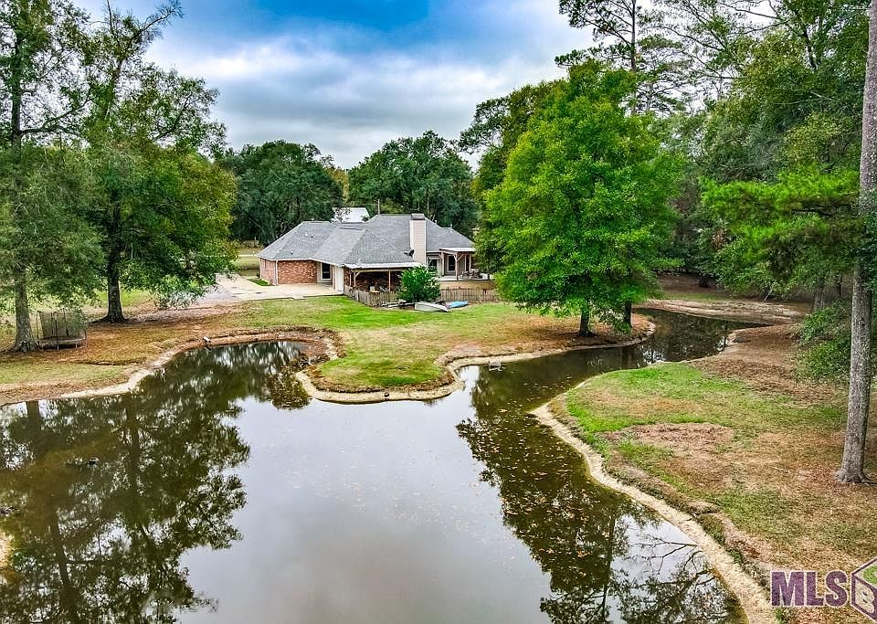 1st image of 18635 Arbor Oak Dr