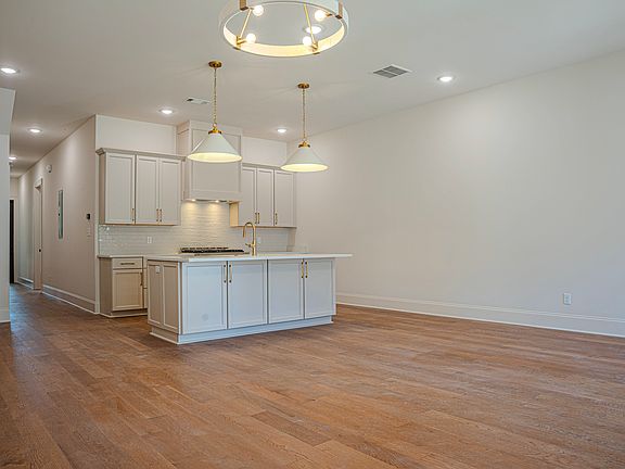 4th image of 503 Hemingway Ln