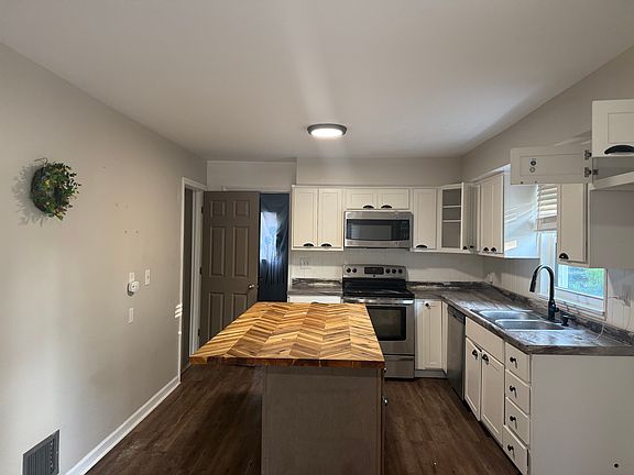 5th image of 35 Parker Rd
