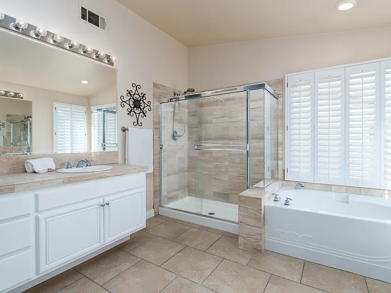 1668 Paseo Maravilla — Photo 26