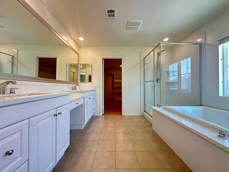 12050 Meander Way — Photo 6