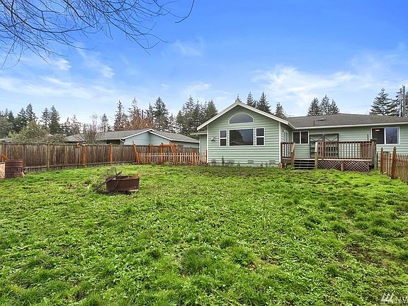 4th image of 1285 Uplands Dr