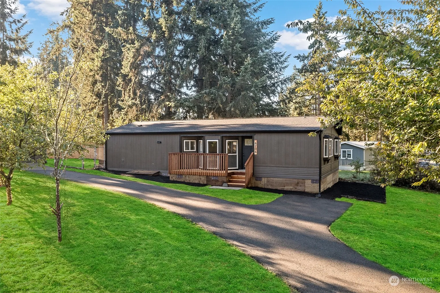 6706 197th Street E photo 1