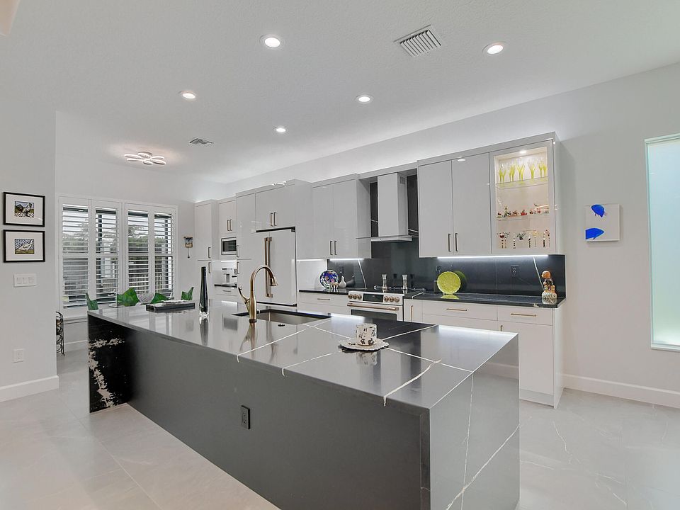 1st image of 13418 Plaza Del Sol Court