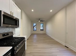 1322 W Ohio St #2R, Chicago, IL 60642