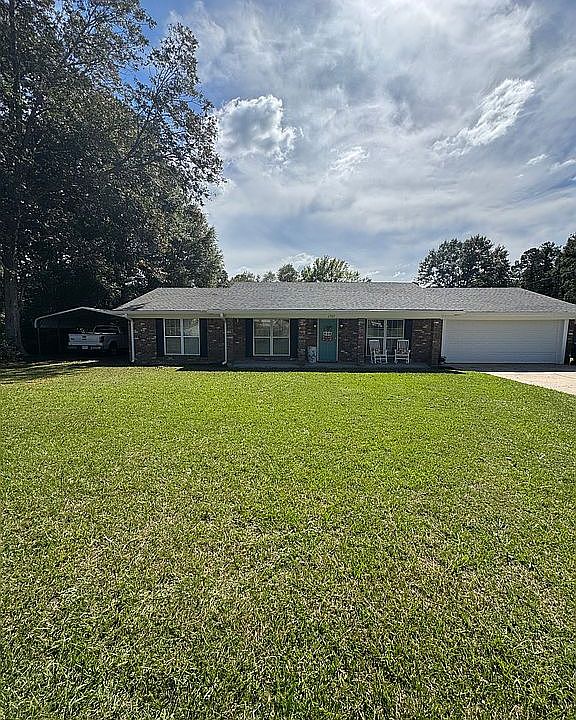 1st image of 1702 McInnis Dr