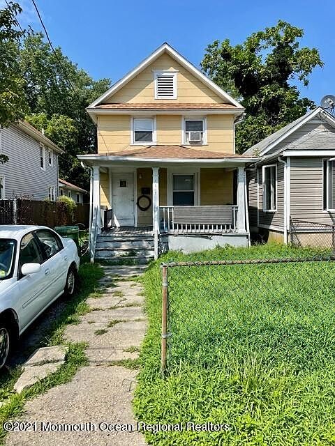 2nd image of 1617 Sewall Ave