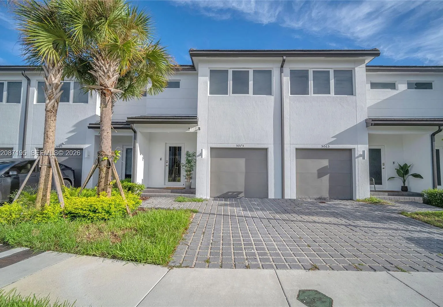 Hollywood Ridge — Photo 1