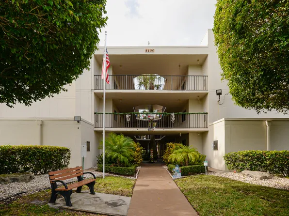 5100 Las Verdes Circle #307, Delray Beach, FL 33484